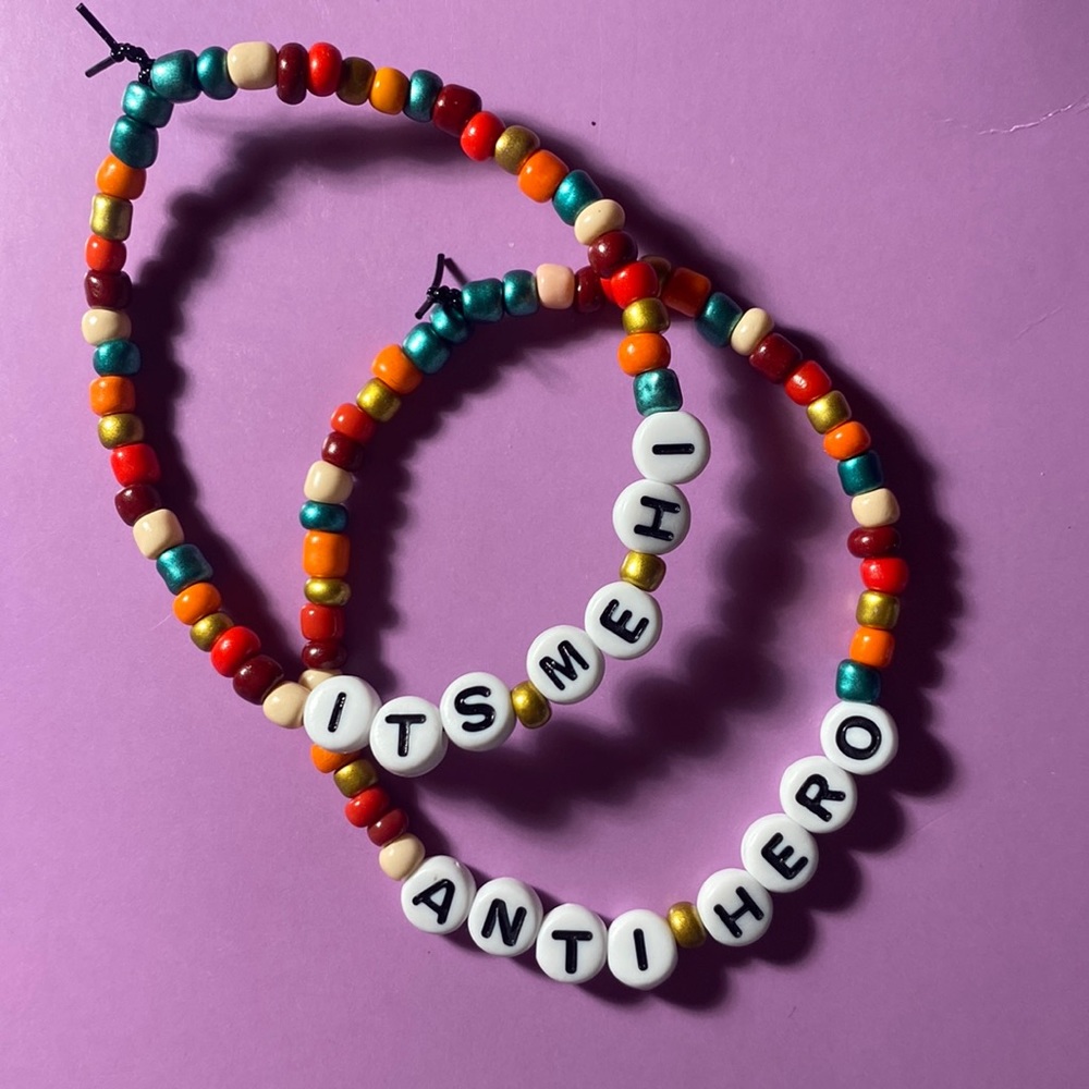 TAYLOR SWIFT BRACELETS